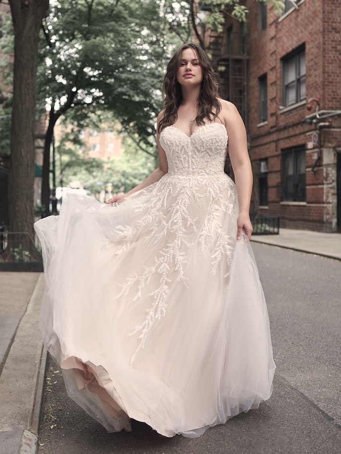 Maggie-Sottero-Oriana-A-Line-Wedding-Dress-23MK113B01-PROMO7-BLS-Curve