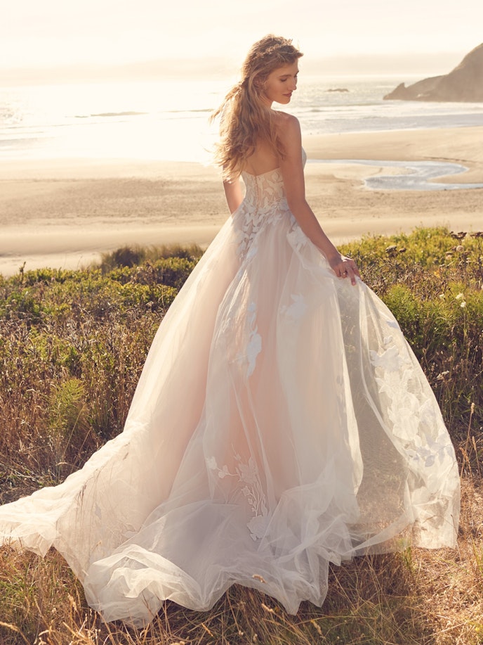 Rebecca-Ingram-Hattie-Lane-A-Line-Wedding-Gown-22RT517A01-Alt8-BLS